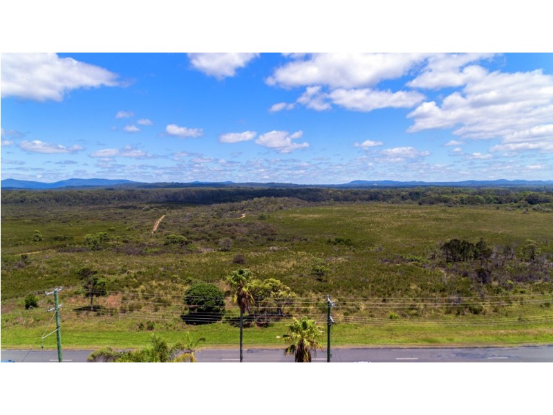 52 Arrawarra Road, Arrawarra Headland NSW 2456