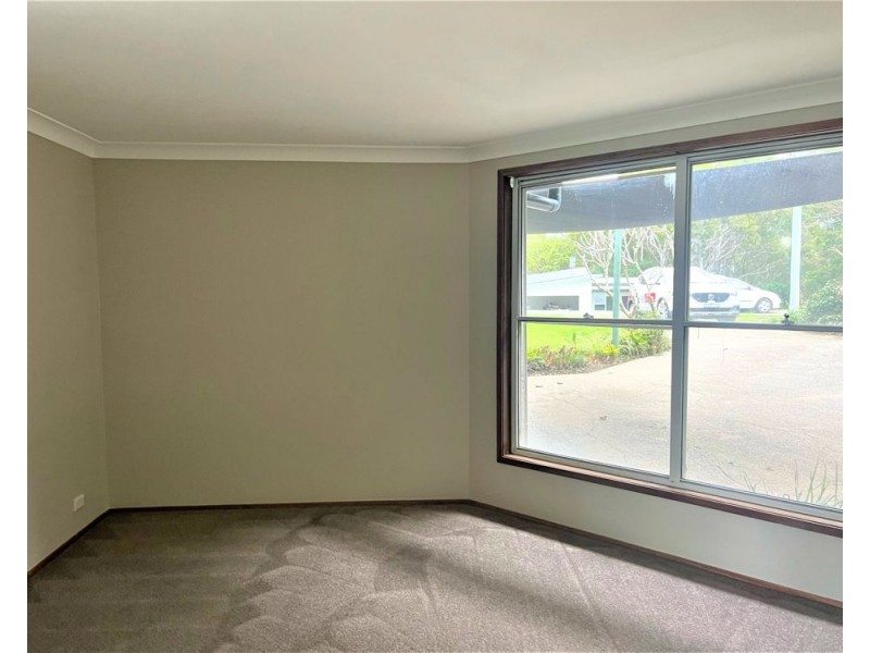 25 Lake view Avenue, Safety Beach NSW 2456