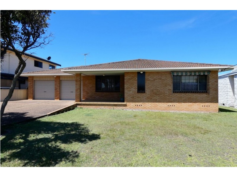 76 Arrawarra Road, Arrawarra Headland NSW 2456