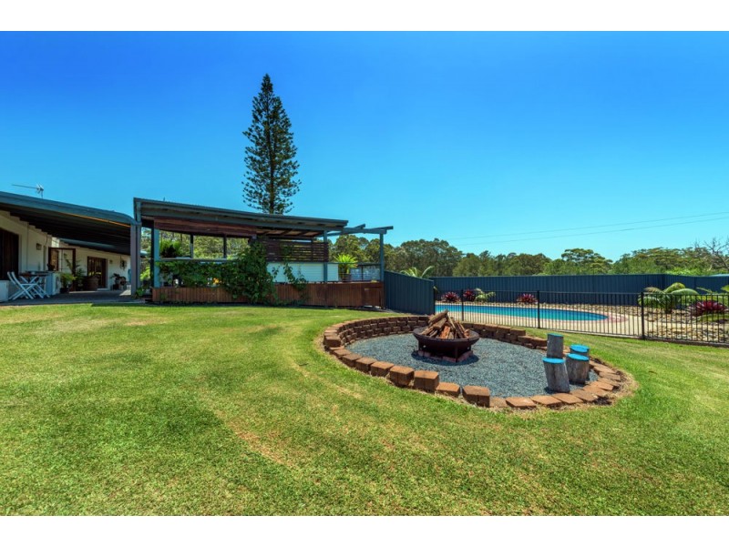25 Greys Road, Woolgoolga NSW 2456