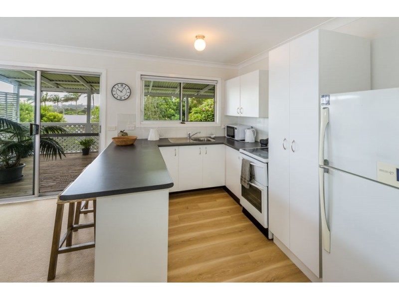 28 Arrawarra Road, Arrawarra Headland NSW 2456