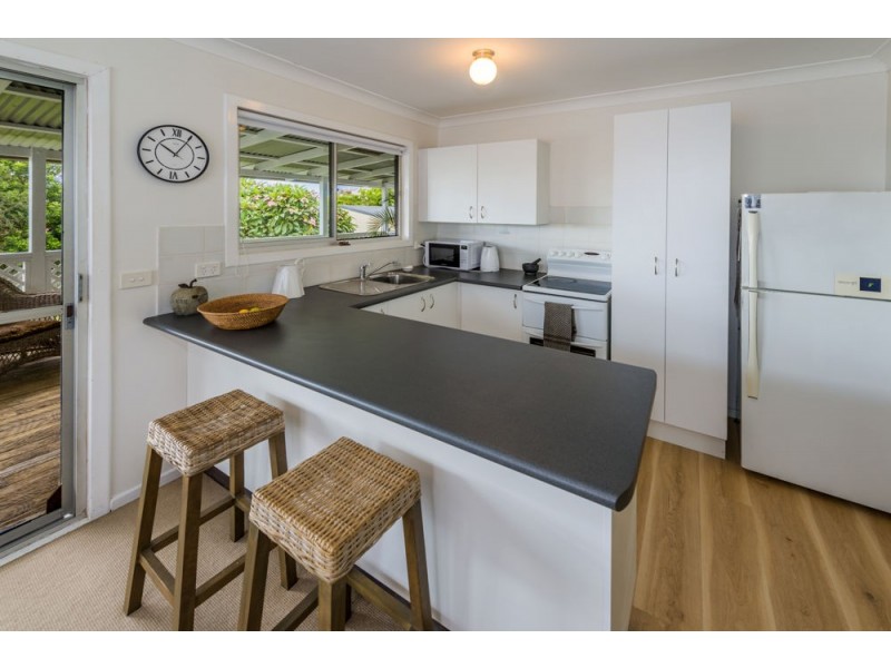 28 Arrawarra Road, Arrawarra Headland NSW 2456