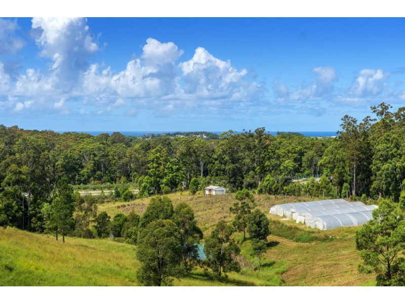 300 Newmans Road, Woolgoolga NSW 2456
