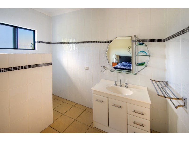 300 Newmans Road, Woolgoolga NSW 2456