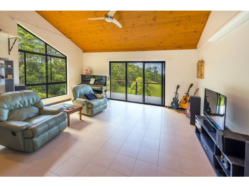 300 Newmans Road, Woolgoolga NSW 2456