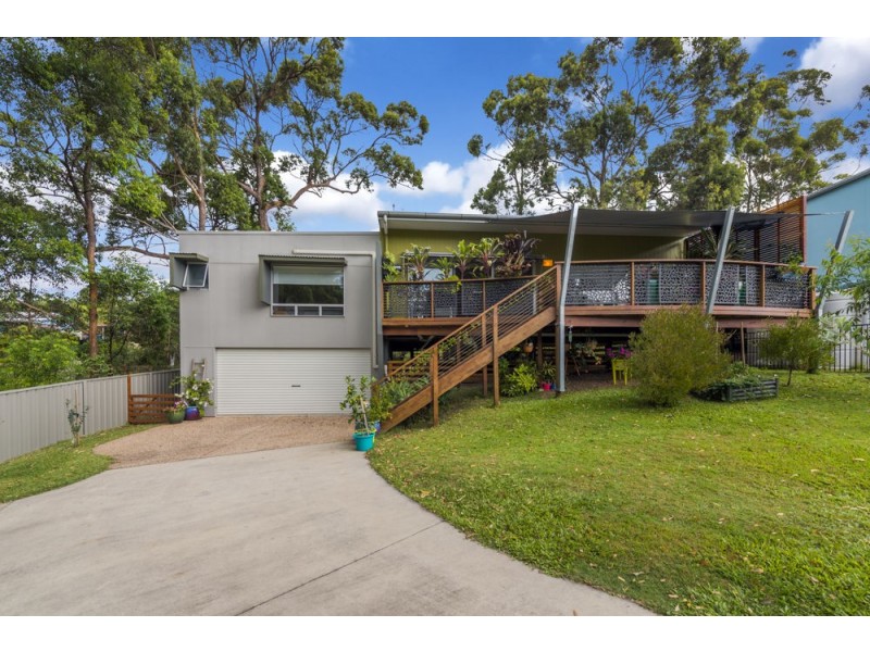13 Safety Beach Drive, Safety Beach NSW 2456