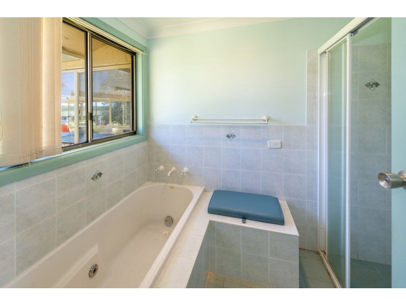 10 Fuller Street, Arrawarra Headland NSW 2456