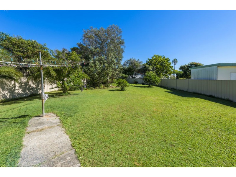 10 Fuller Street, Arrawarra Headland NSW 2456