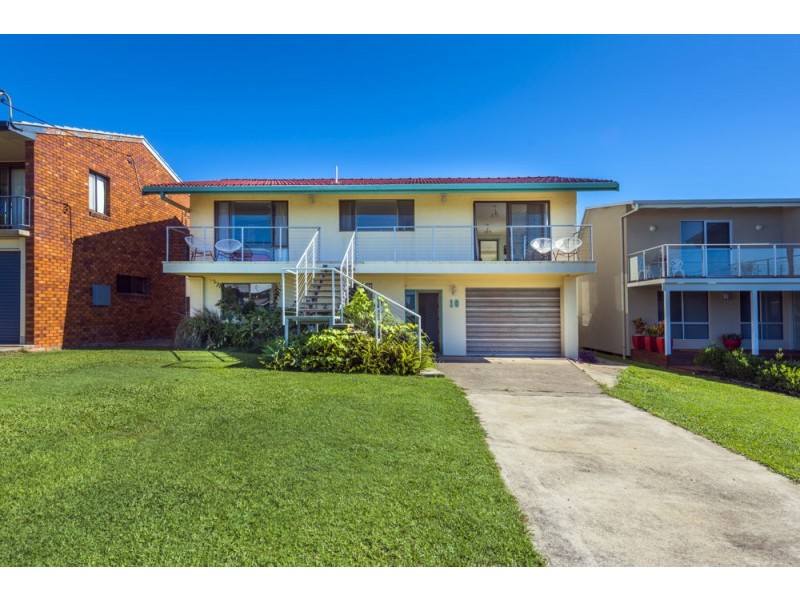 10 Fuller Street, Arrawarra Headland NSW 2456
