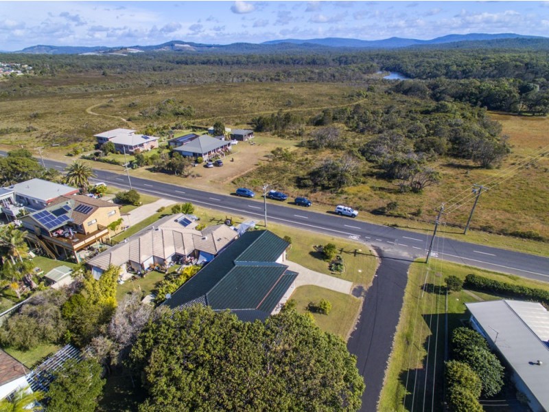 70 Arrawarra Road, Arrawarra Headland NSW 2456