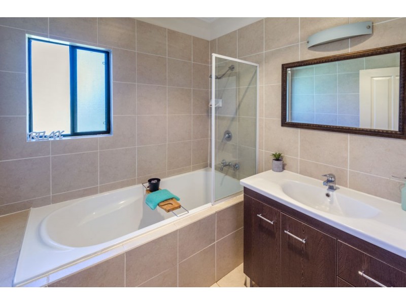 13 Arkan Avenue, Woolgoolga NSW 2456