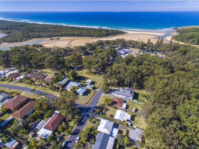 7 Rushton Avenue, Moonee Beach NSW 2450