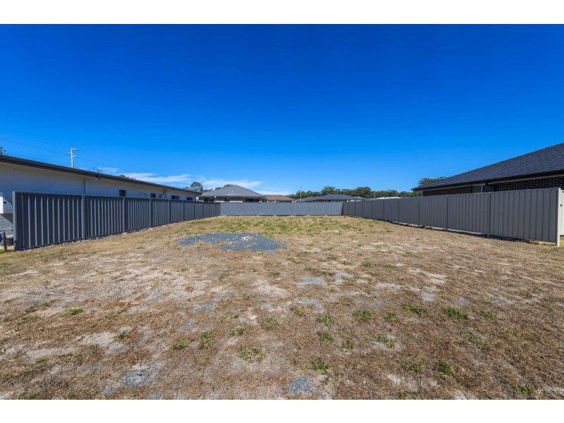 15 Surfsea Avenue, Sandy Beach NSW 2456