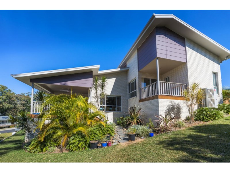 9 Carabeen Close, Woolgoolga NSW 2456