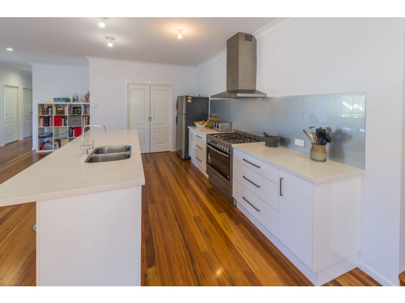 9 Carabeen Close, Woolgoolga NSW 2456