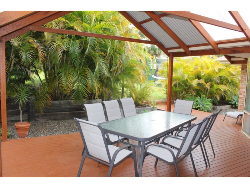 6 Ryan Crescent, Woolgoolga NSW 2456