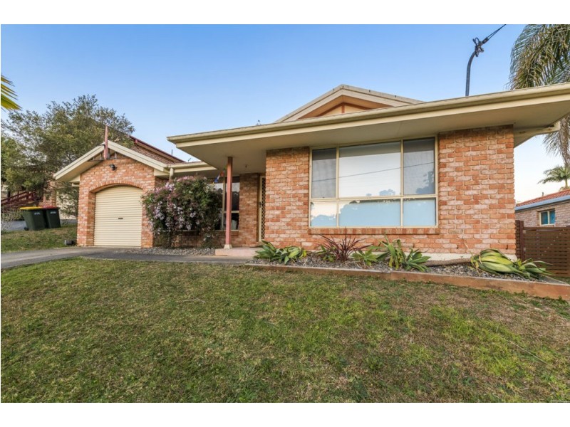 6 Ryan Crescent, Woolgoolga NSW 2456