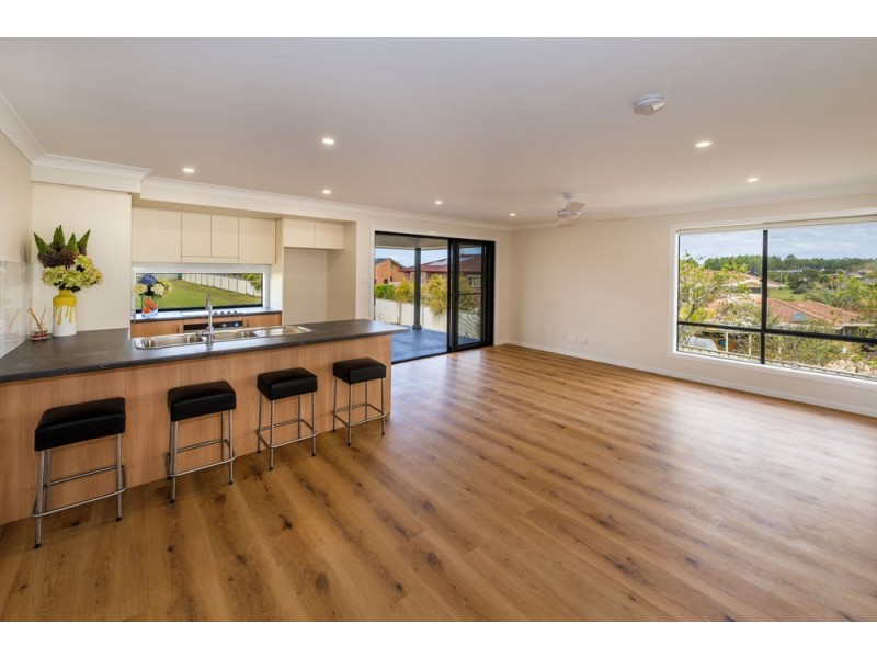 2/1 Martin Crescent, Junction Hill NSW 2460