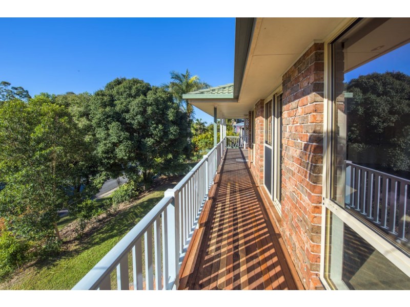 12 Safety Beach Drive, Safety Beach NSW 2456