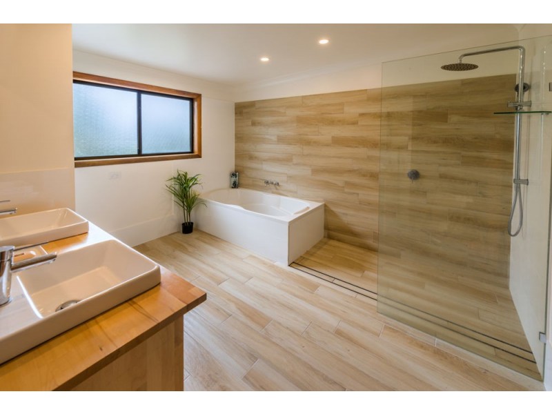 11 Arkan Avenue, Woolgoolga NSW 2456