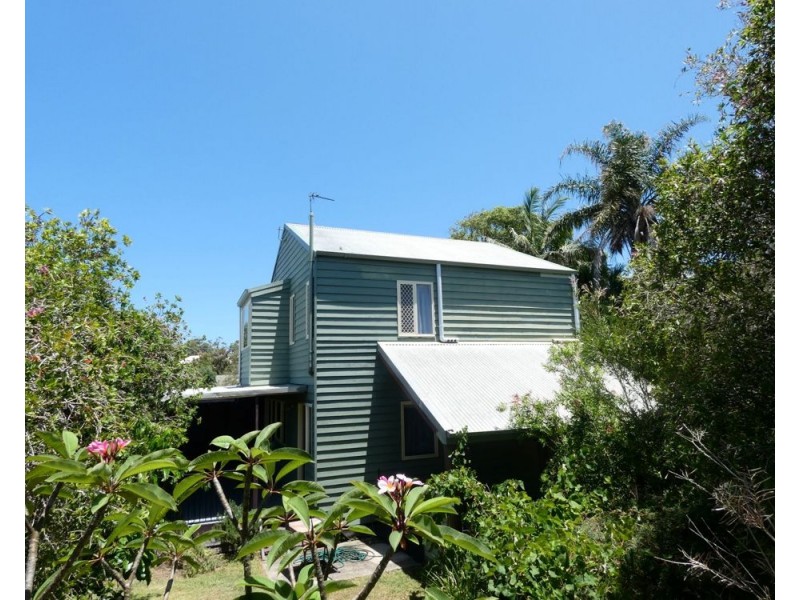 16 Maldon Place, Woolgoolga NSW 2456