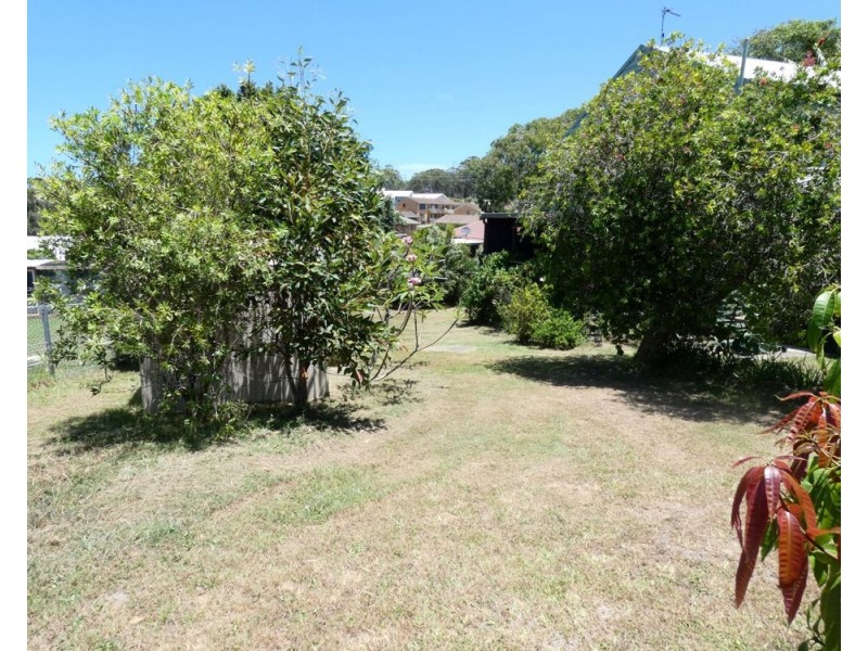 16 Maldon Place, Woolgoolga NSW 2456