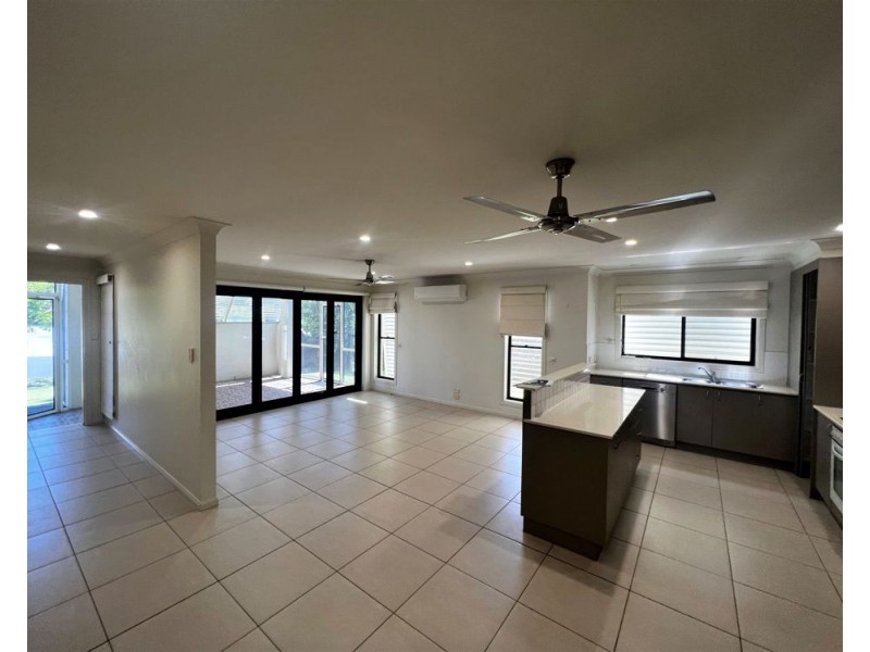 2 Spinnaker Close, Safety Beach NSW 2456
