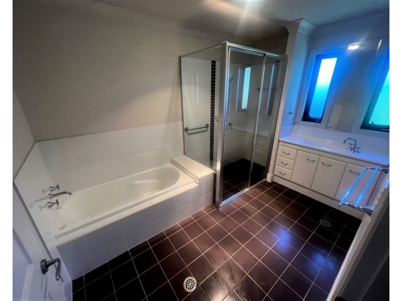 2 Spinnaker Close, Safety Beach NSW 2456