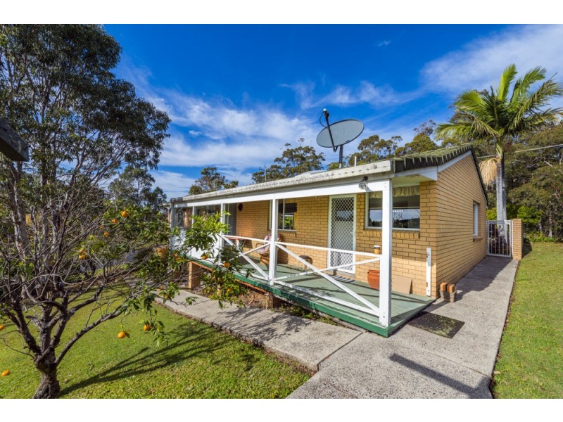 11 Schofield Drive, Safety Beach NSW 2456