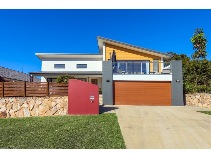 3 Admiralty Drive, Safety Beach NSW 2456