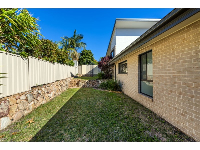 3 Admiralty Drive, Safety Beach NSW 2456