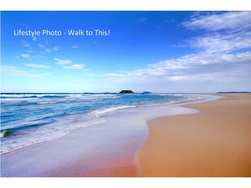 12 Flat Top Drive, Woolgoolga NSW 2456