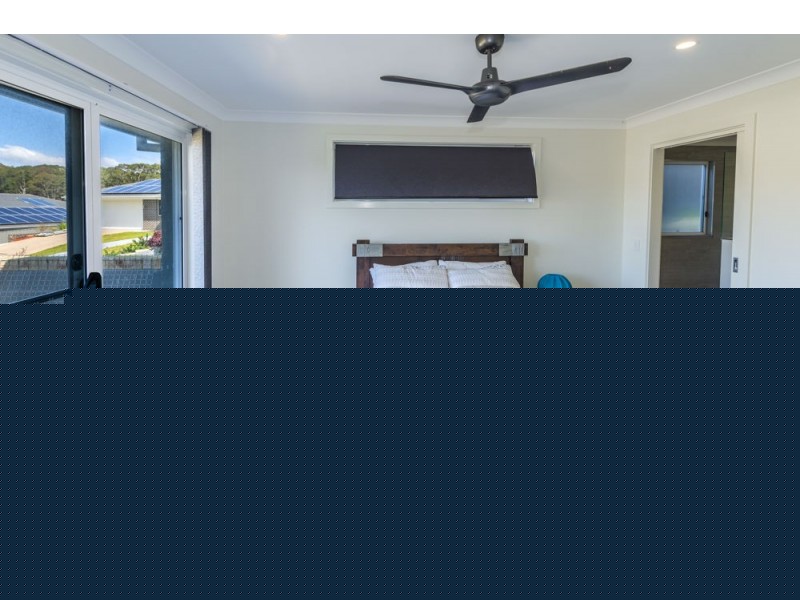 8 Neptune Close, Safety Beach NSW 2456