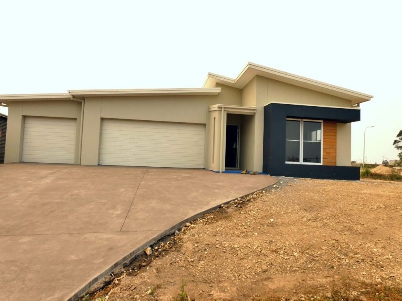 17 Burleigh Crescent, Woolgoolga NSW 2456