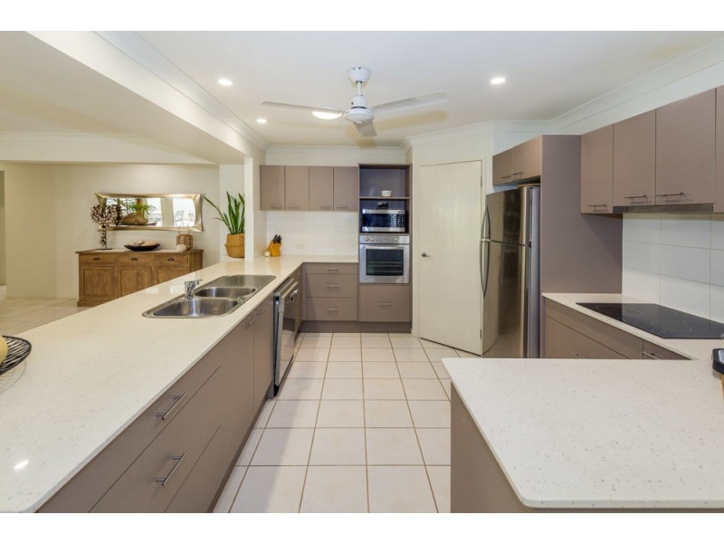 22 Mariner Drive, Safety Beach NSW 2456