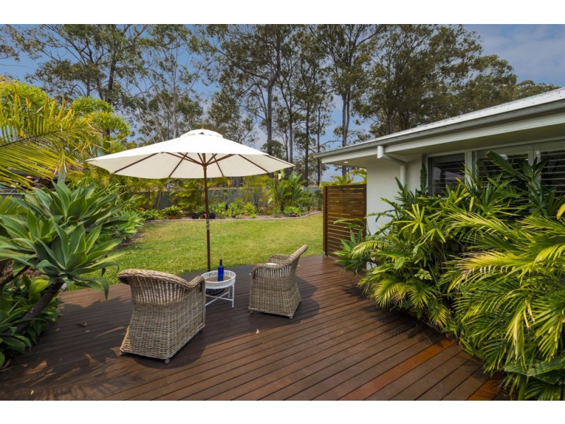 22 Mariner Drive, Safety Beach NSW 2456
