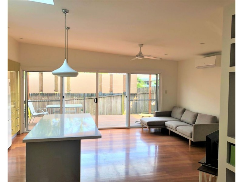 2/1A Surf Street, Emerald Beach NSW 2456