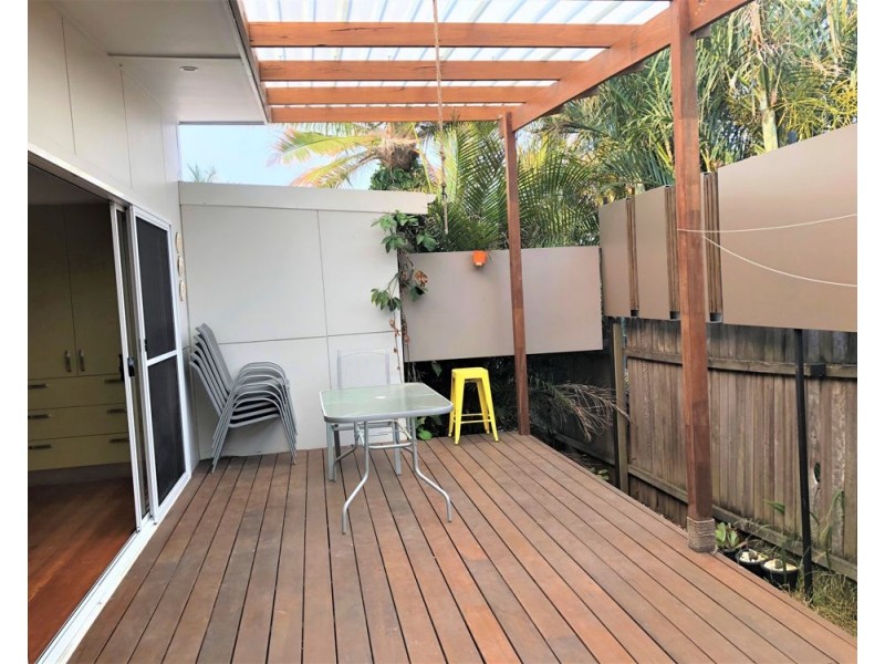 2/1A Surf Street, Emerald Beach NSW 2456