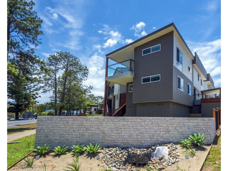 Unit 1 8 Beach Street, Woolgoolga NSW 2456