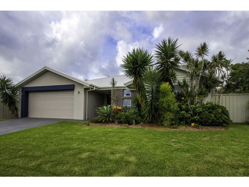 111 Bluff Road, Emerald Beach NSW 2456