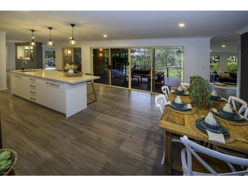 4 St Andrews Drive, Woolgoolga NSW 2456