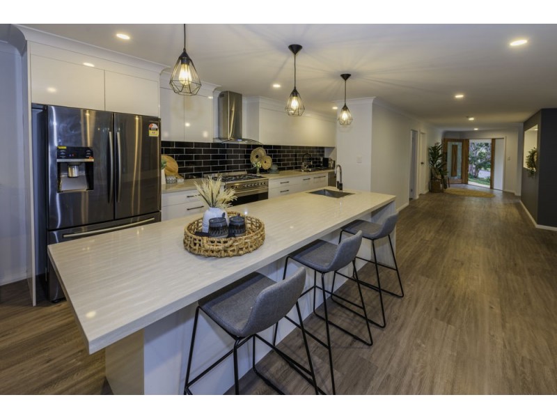 4 St Andrews Drive, Woolgoolga NSW 2456