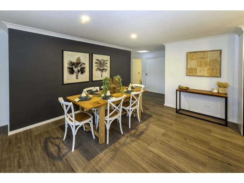 4 St Andrews Drive, Woolgoolga NSW 2456