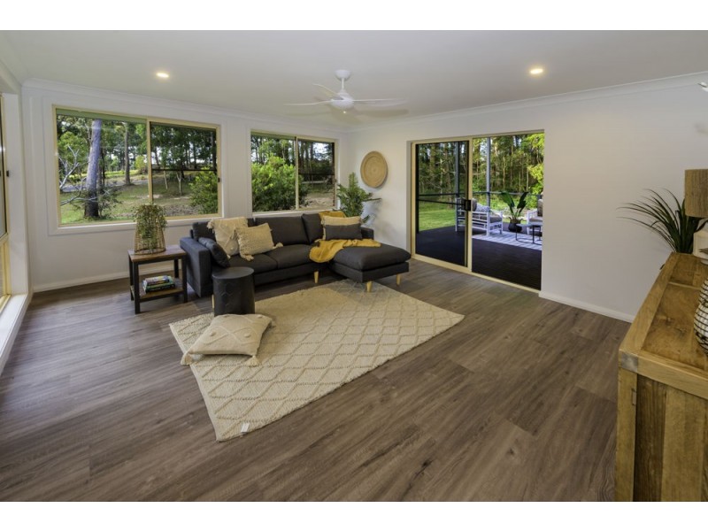 4 St Andrews Drive, Woolgoolga NSW 2456