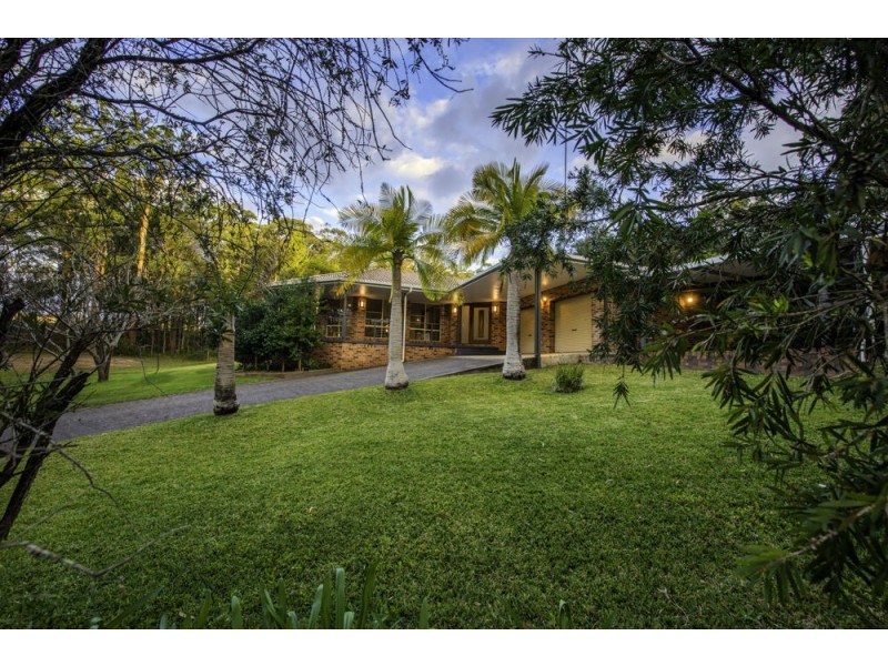 4 St Andrews Drive, Woolgoolga NSW 2456