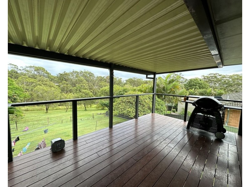 6 Schofield Drive, Safety Beach NSW 2456