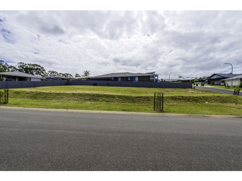 1 Neptune Close, Safety Beach NSW 2456