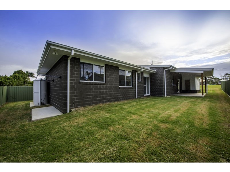 35 Eileen Drive, Corindi Beach NSW 2456