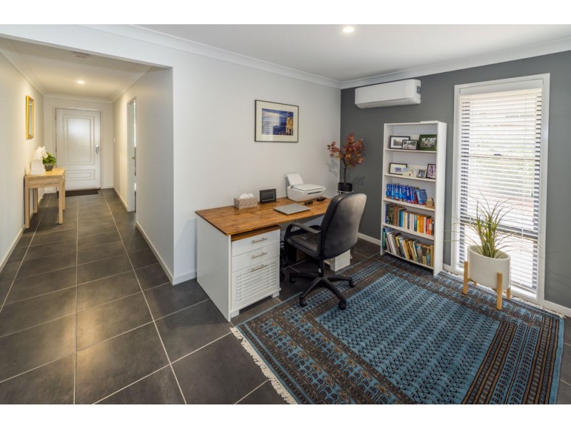 38 Admiralty Drive, Safety Beach NSW 2456