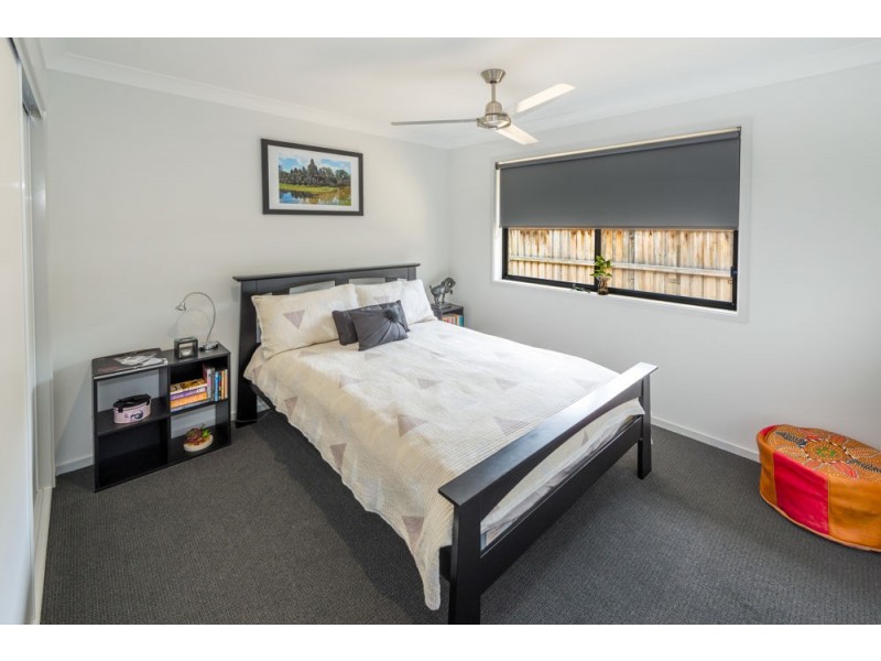 38 Admiralty Drive, Safety Beach NSW 2456